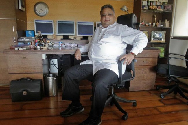 How Did Rakesh Jhunjhunwala Become a Billionaire?